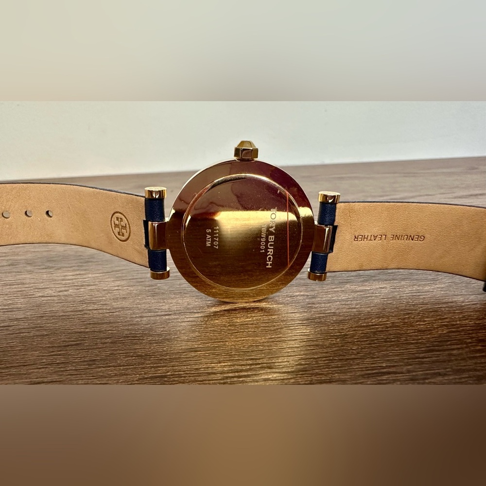 New Tory Burch Women's Classic T Navy Leather Strap Watch 36mm - Picture 9 of 12